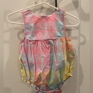 BOGO50 Baby Gap - 3-6mo EUC multi-color bubble romper
